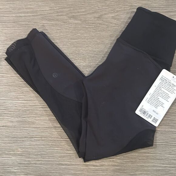 lululemon athletica Black Cropped Leggings - Picture 2 of 6